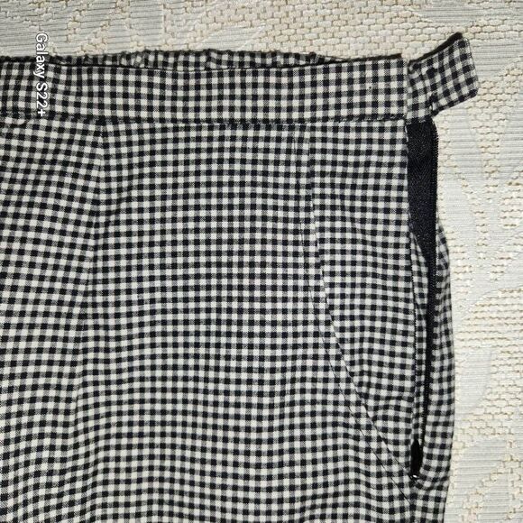 P22  Koret dress slacks, black and white check - Picture 9 of 11